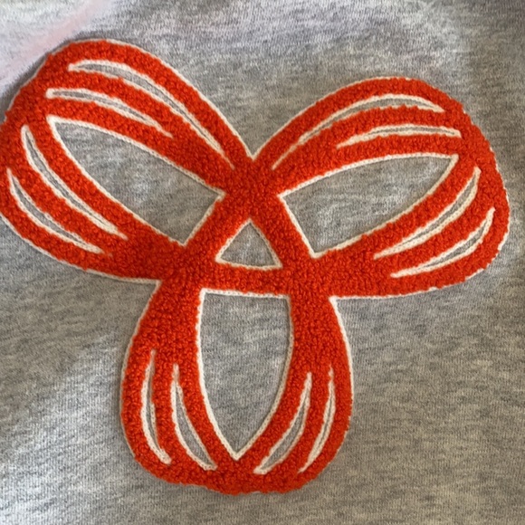 Hoddie - Picture 4 of 5